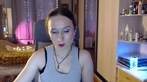 classyinna online show from 11.14.25