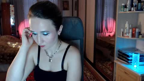 classyinna online show from 12.03.25