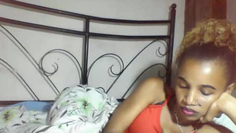 Snapshot of claudiannah chatting on 05.17.26 claudianne online show from 05.17.26