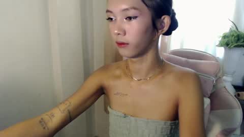 Snapshot of claxy_kimslut chatting on 05.22.26 KIM online show from 05.22.26