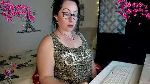 cleo_christmas online show from 07.22.26