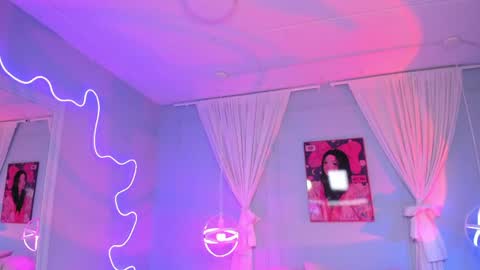 Snapshot of cleo_foxx chatting on 04.06.26 Cleo online show from 04.06.26