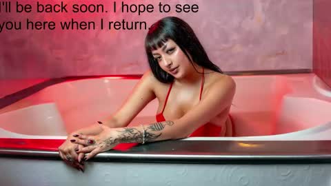 Snapshot of cleoopatraa__ chatting on 12.04.25 cleoopatraa__ online show from 12.04.25