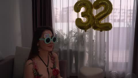 Cleopatra online show from 01.31.25