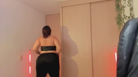 Snapshot of cleopatra_col chatting on 02.21.26 Cleopatra online show from 02.21.26