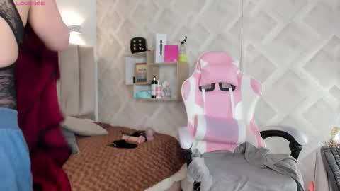 clhoe_johnson_ online show from 03.05.26