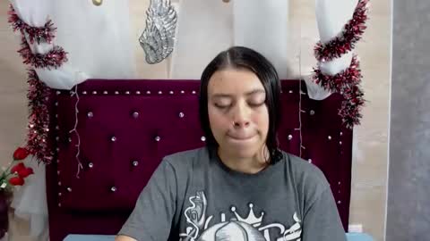 Snapshot of clhoedeep chatting on 02.18.25 clhoedeep online show from 02.18.25