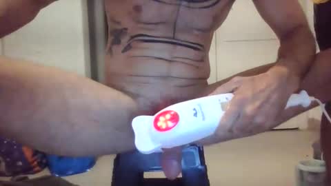 Snapshot of clitoriano76 chatting on 03.13.26 clitoriano76 online show from 03.13.26