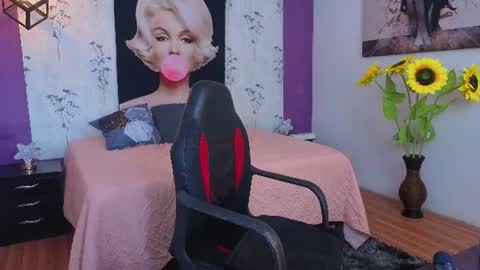 Snapshot of cloe_cifuentess chatting on 07.28.26 cloe_cifuentess online show from 07.28.26