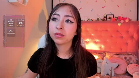Snapshot of cloe_martinez_ chatting on 02.05.25 Cloe online show from 02.05.25