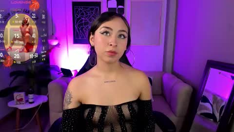 Snapshot of cloe_martinez_ chatting on 10.13.25 Cloe online show from 10.13.25
