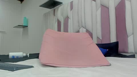 Snapshot of cloe_stanfort chatting on 01.14.25 Cloe  Stanfort online show from 01.14.25
