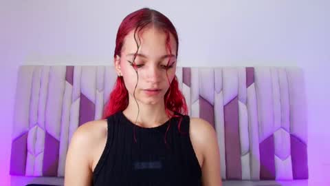 Snapshot of cloe_stanfort chatting on 10.16.25 Cloe  Stanfort online show from 10.16.25