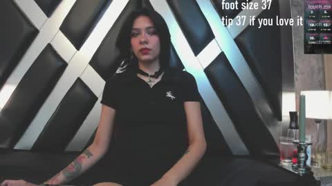 lady cloe person online show from 04.01.26