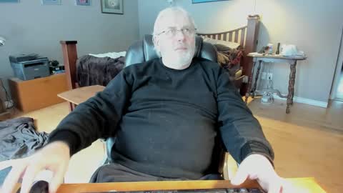 Snapshot of cloudalert62 chatting on 01.01.25 cloudalert62 online show from 01.01.25