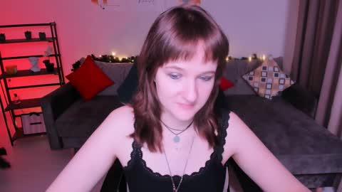  Clover  follow me  online show from 01.05.25