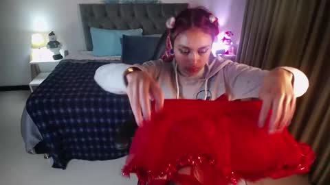 emely dolce online show from 12.24.24