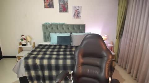 emely dolce online show from 12.31.24