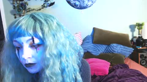 Snapshot of clownsecrets chatting on 08.02.26 Clown Secrets online show from 08.02.26
