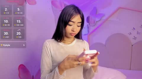 Snapshot of cloy_baby chatting on 05.27.26 Eilyn online show from 05.27.26
