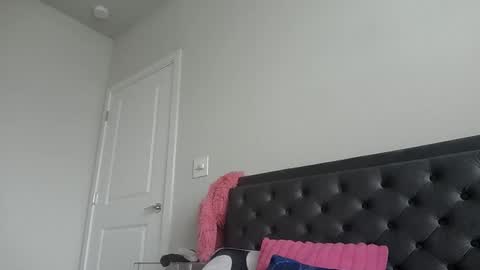 Snapshot of cluv777 chatting on 04.19.26 cluv777 online show from 04.19.26
