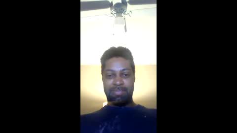 Snapshot of cm653925 chatting on 05.10.26 cm653925 online show from 05.10.26