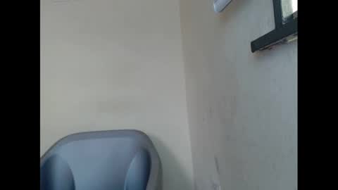 Snapshot of cockfanx chatting on 01.20.25 cockfanx online show from 01.20.25