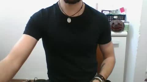 Snapshot of cockonee chatting on 02.11.25 . online show from 02.11.25