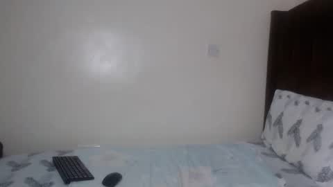 Snapshot of cocoa_devine chatting on 04.22.26 cocoa_devine online show from 04.22.26