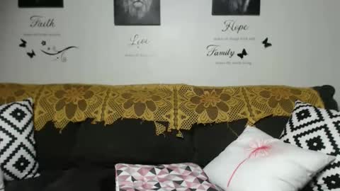 CocosCreamy online show from 11.26.25