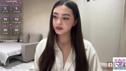 Snapshot of coffee_wihtout_milk chatting on 06.23.26 Yumi online show from 06.23.26