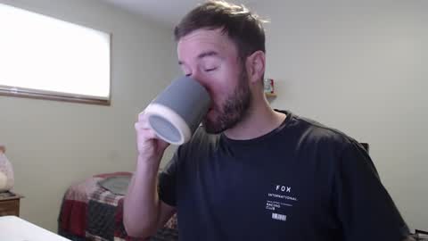 c o f f e e l o u n g e online show from 01.04.25