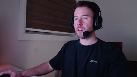 c o f f e e l o u n g e online show from 01.21.25