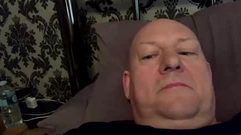 col4nows online show from 03.02.25