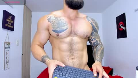 Snapshot of college_muscle_ass chatting on 06.24.26 college_muscle_ass online show from 06.24.26