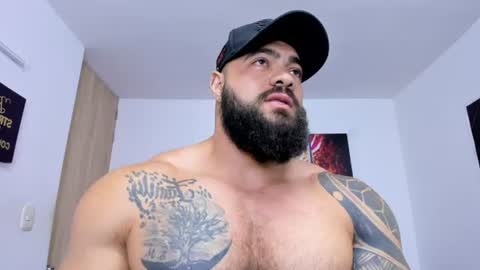 Snapshot of college_muscle_ass chatting on 07.28.26 college_muscle_ass online show from 07.28.26