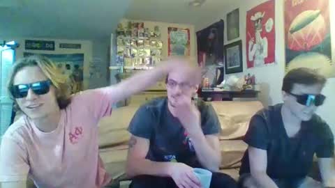 college_packing_8 online show from 10.05.25