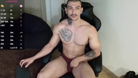 Snapshot of colombianmuscle8 chatting on 02.20.25 colombianmuscle8 online show from 02.20.25