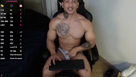 colombianmuscle8 online show from 06.10.26