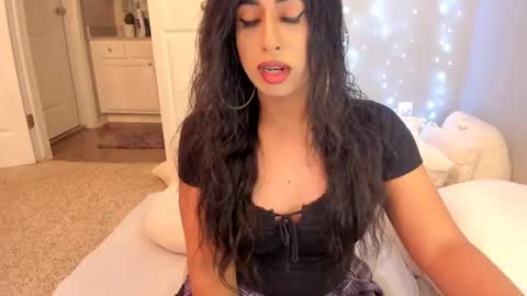 Snapshot of colombiantexas chatting on 09.18.25    ........ Instagram  Lorysexys online show from 09.18.25