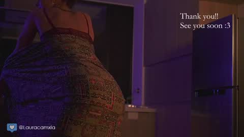 Snapshot of colouristic chatting on 12.04.24 Laura online show from 12.04.24