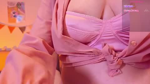 Snapshot of come_in_bed chatting on 07.22.26 Audrey online show from 07.22.26