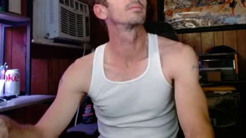 Snapshot of comic_king27 chatting on 10.16.25 Nelson or ComicKing and sometime Peachy143 online show from 10.16.25