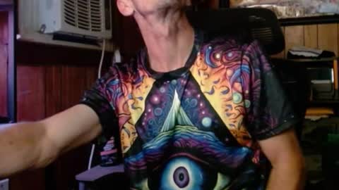 Snapshot of comic_king27 chatting on 10.19.25 Nelson or ComicKing and sometime Peachy143 online show from 10.19.25