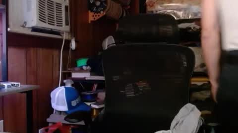 Snapshot of comic_king27 chatting on 12.01.25 Nelson or ComicKing and sometime Peachy143 online show from 12.01.25