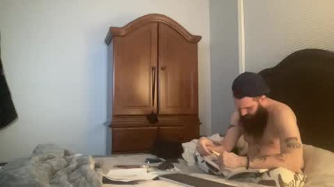 Snapshot of concentralized chatting on 02.11.25 Matt online show from 02.11.25