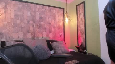 Connor King1 online show from 12.23.24