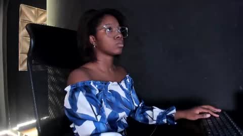 Nilo Solem online show from 06.10.26