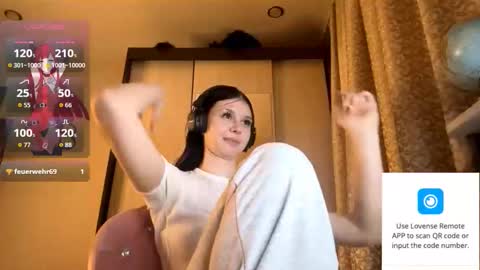 Isabella online show from 11.26.25