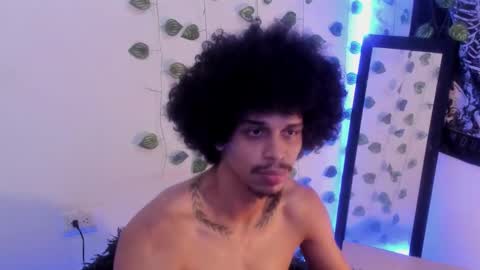 Aaron  online show from 11.11.25